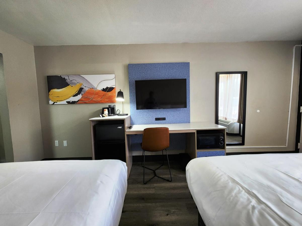 Smart Stay Lafayette Exterior photo